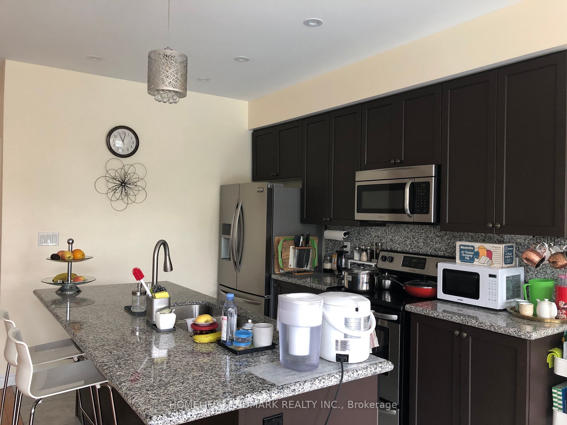 21 Vedette Way