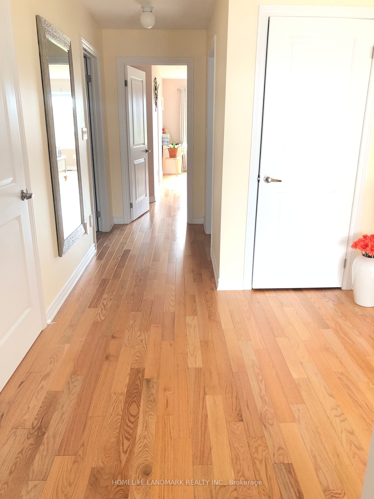 21 Vedette Way