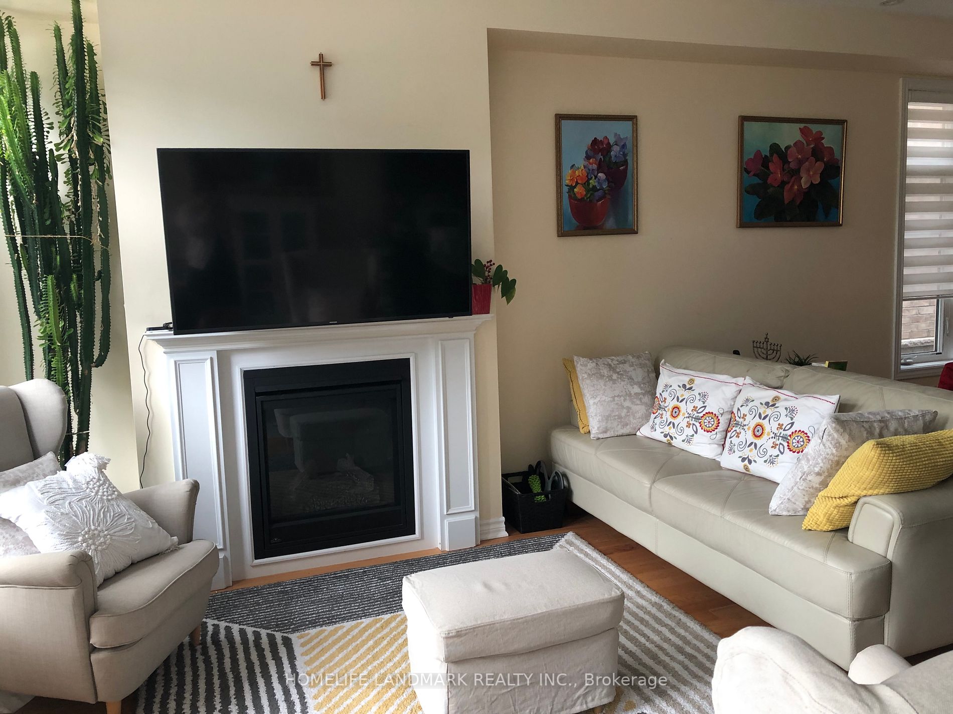 21 Vedette Way