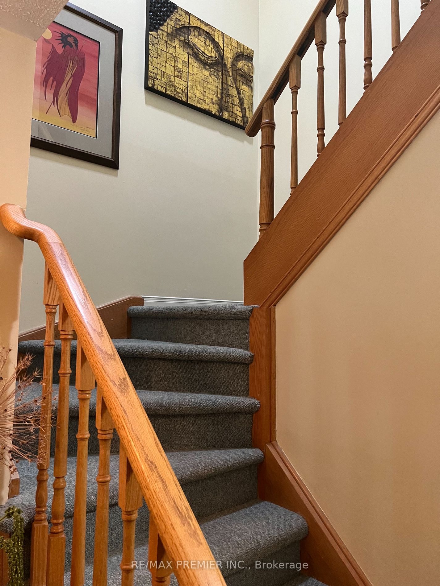 27 Dawson Cres