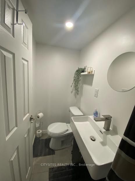 75 Walter Avenue, #1