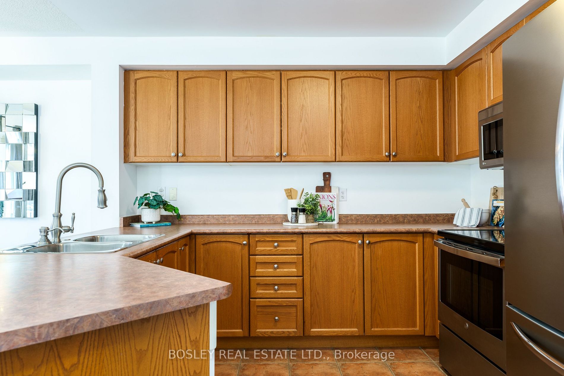 21 Willow Trail Road