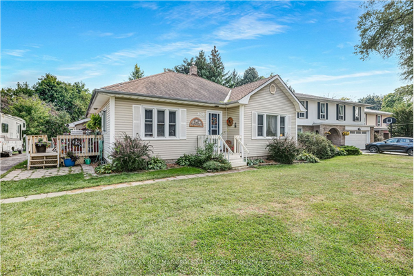 820 Srigley St, Newmarket