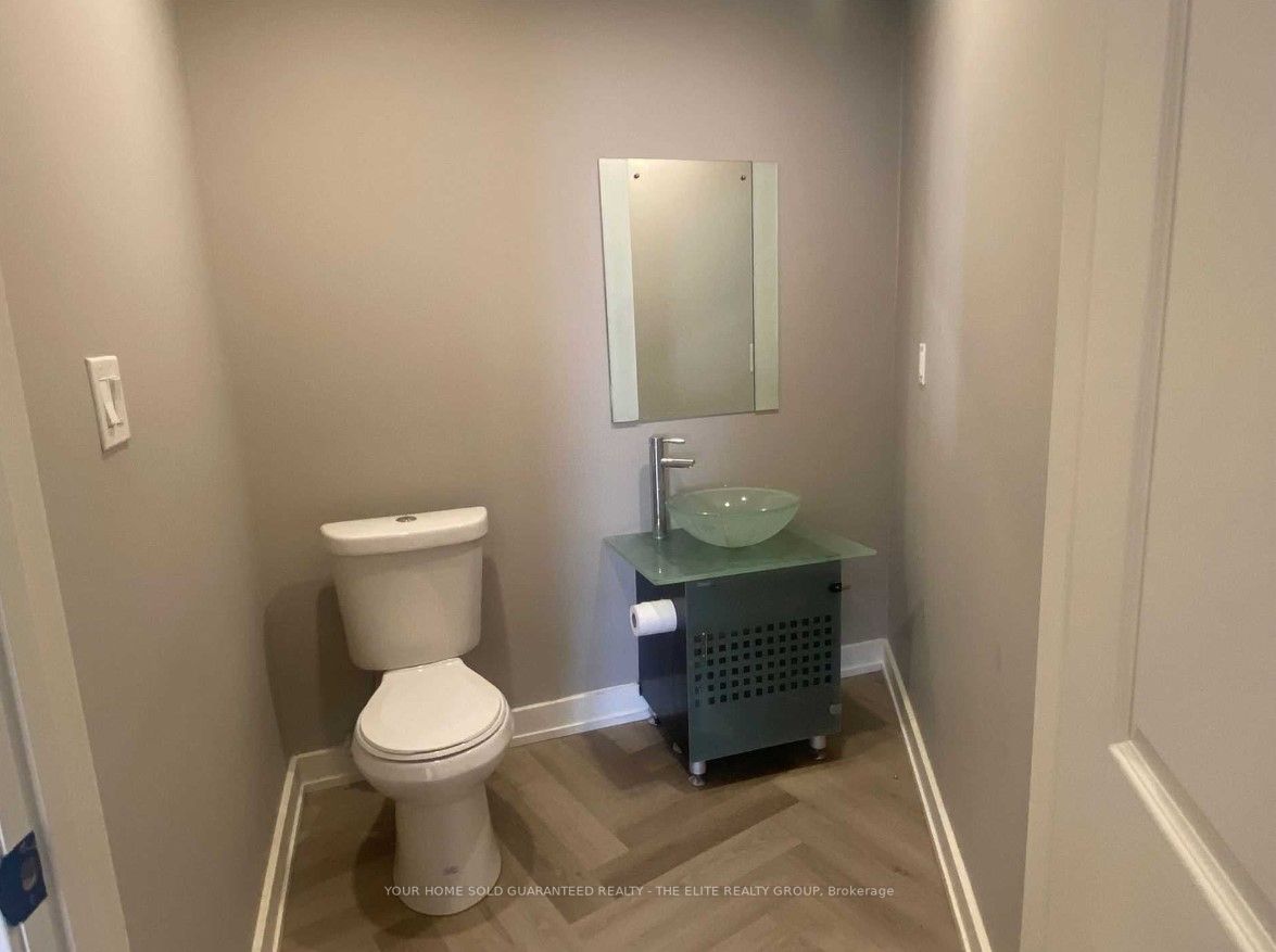 250 Regina Rd, #15