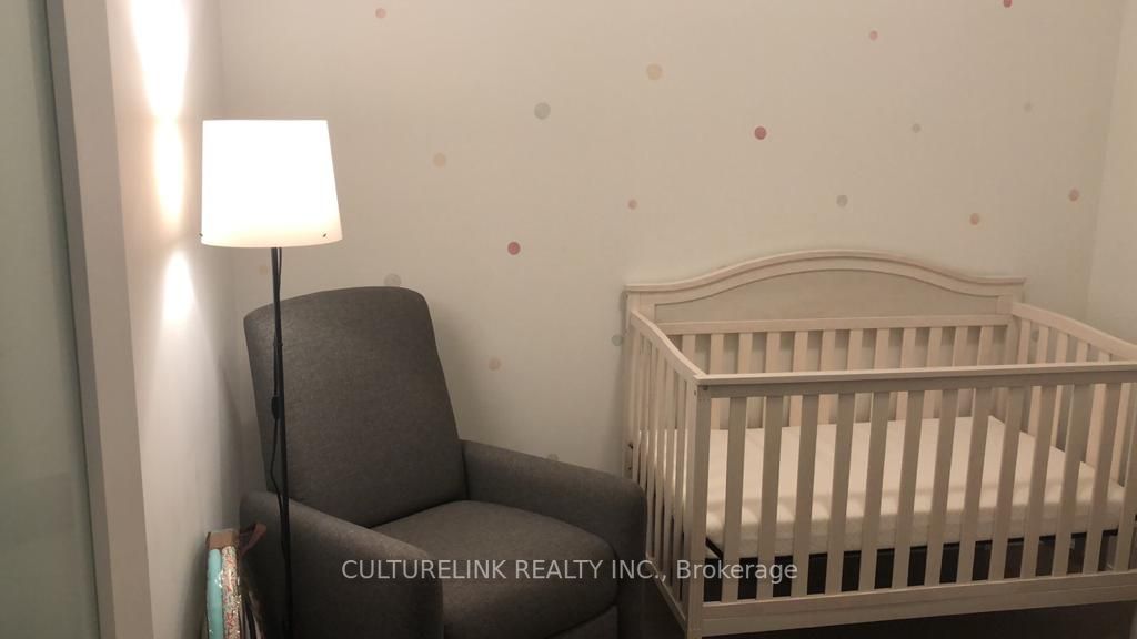 25 Water Walk Dr, #Ph03