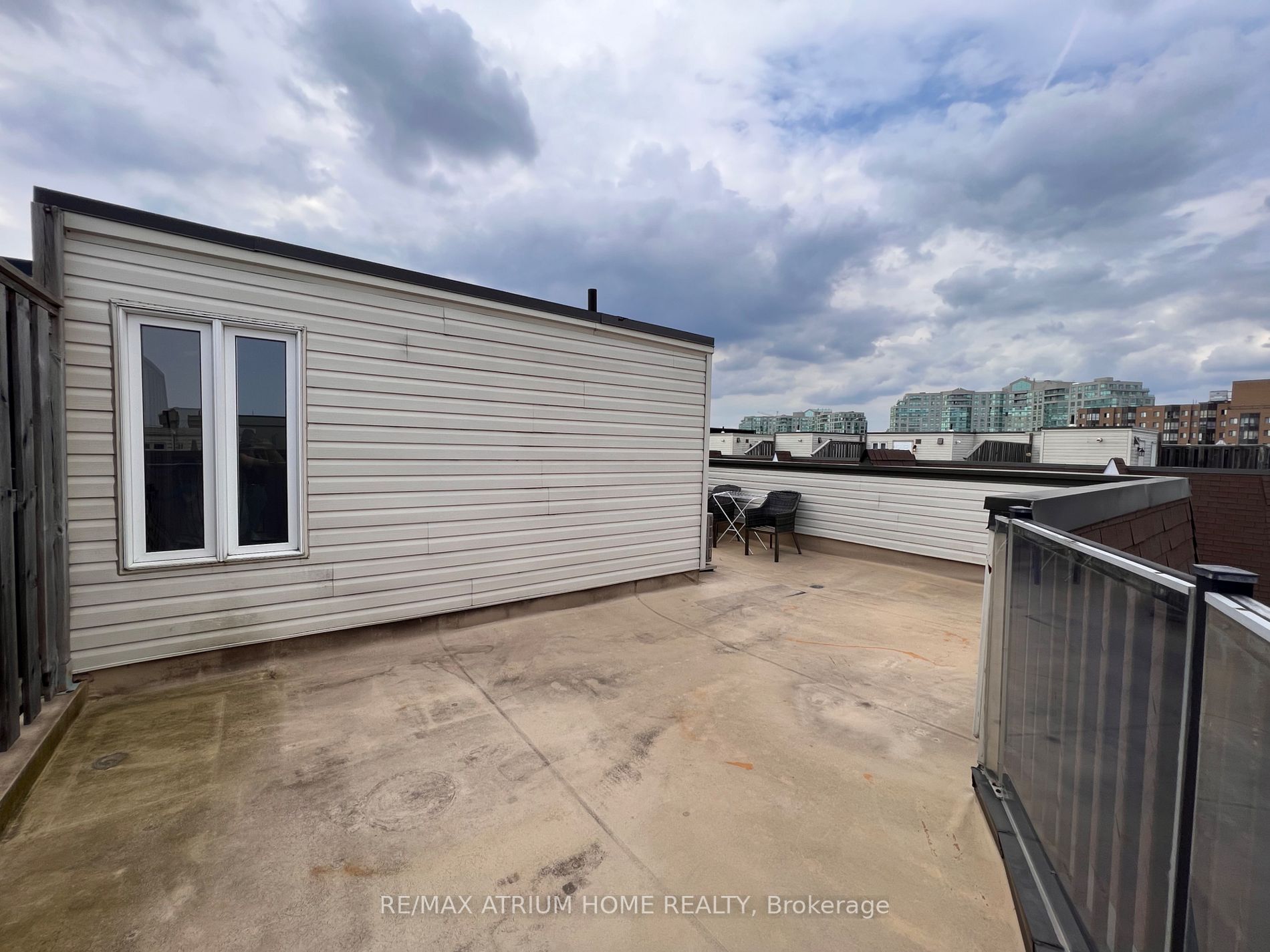 310 John St, #309