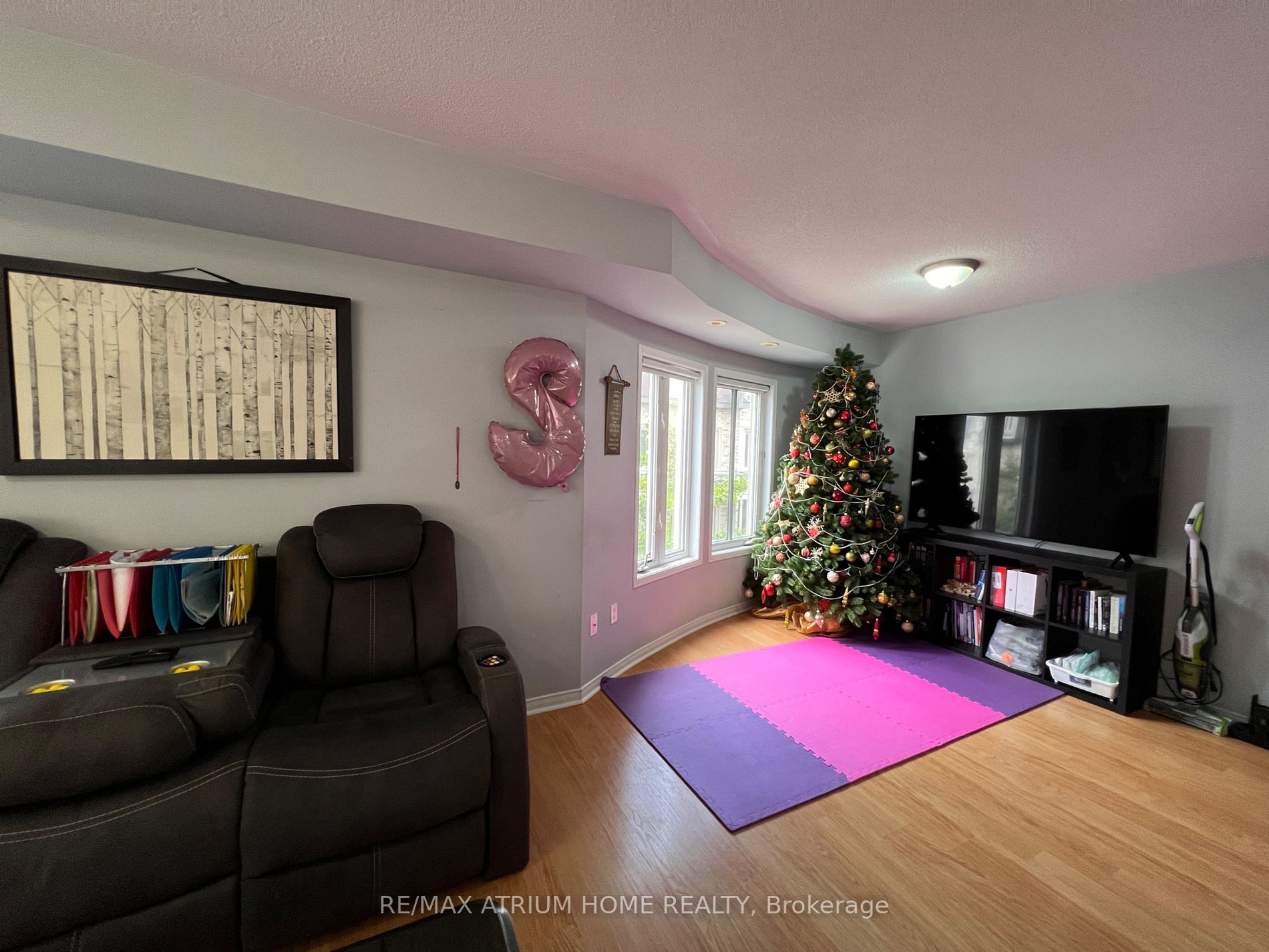 310 John Street, #309