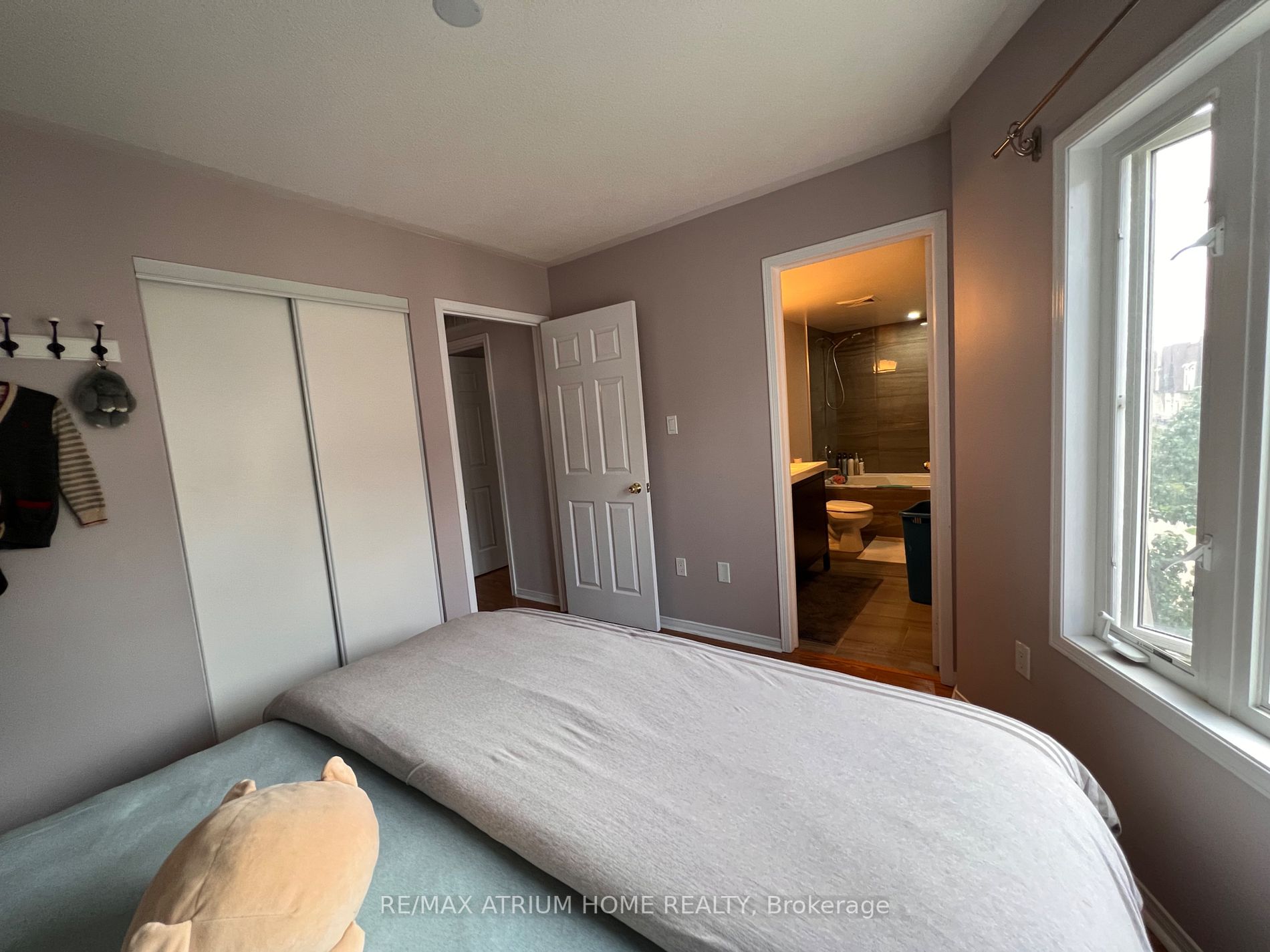 310 John Street, #309