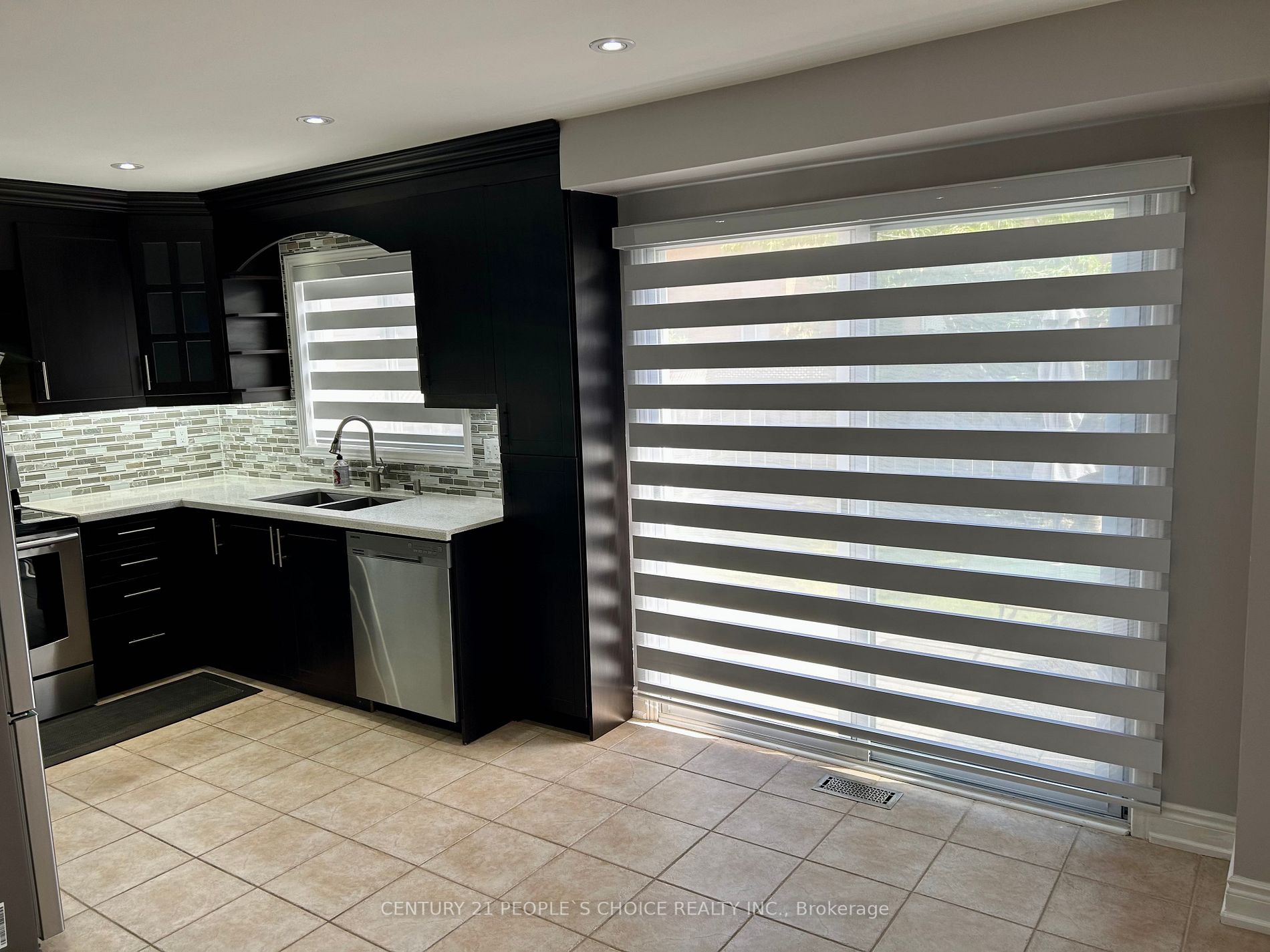 51 Echo Ridge Cres