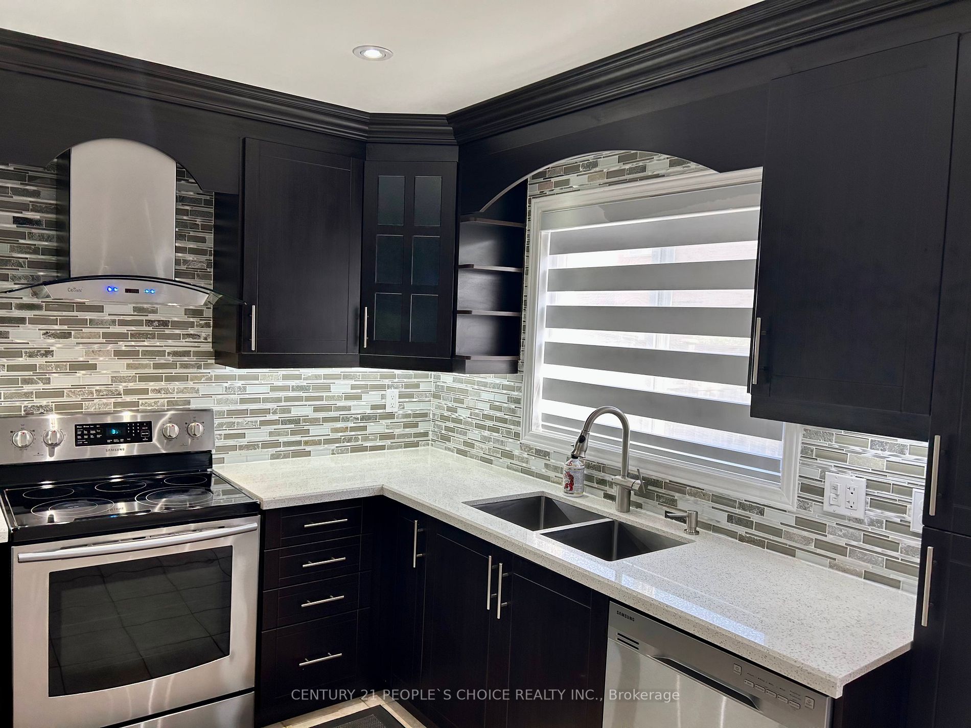 51 Echo Ridge Cres
