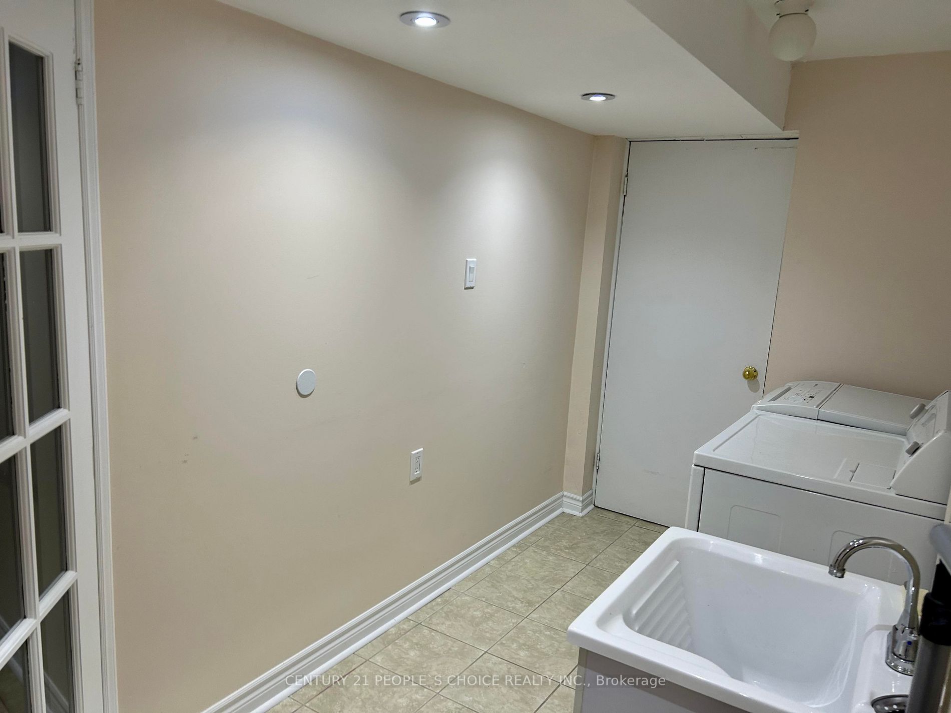 51 Echo Ridge Cres