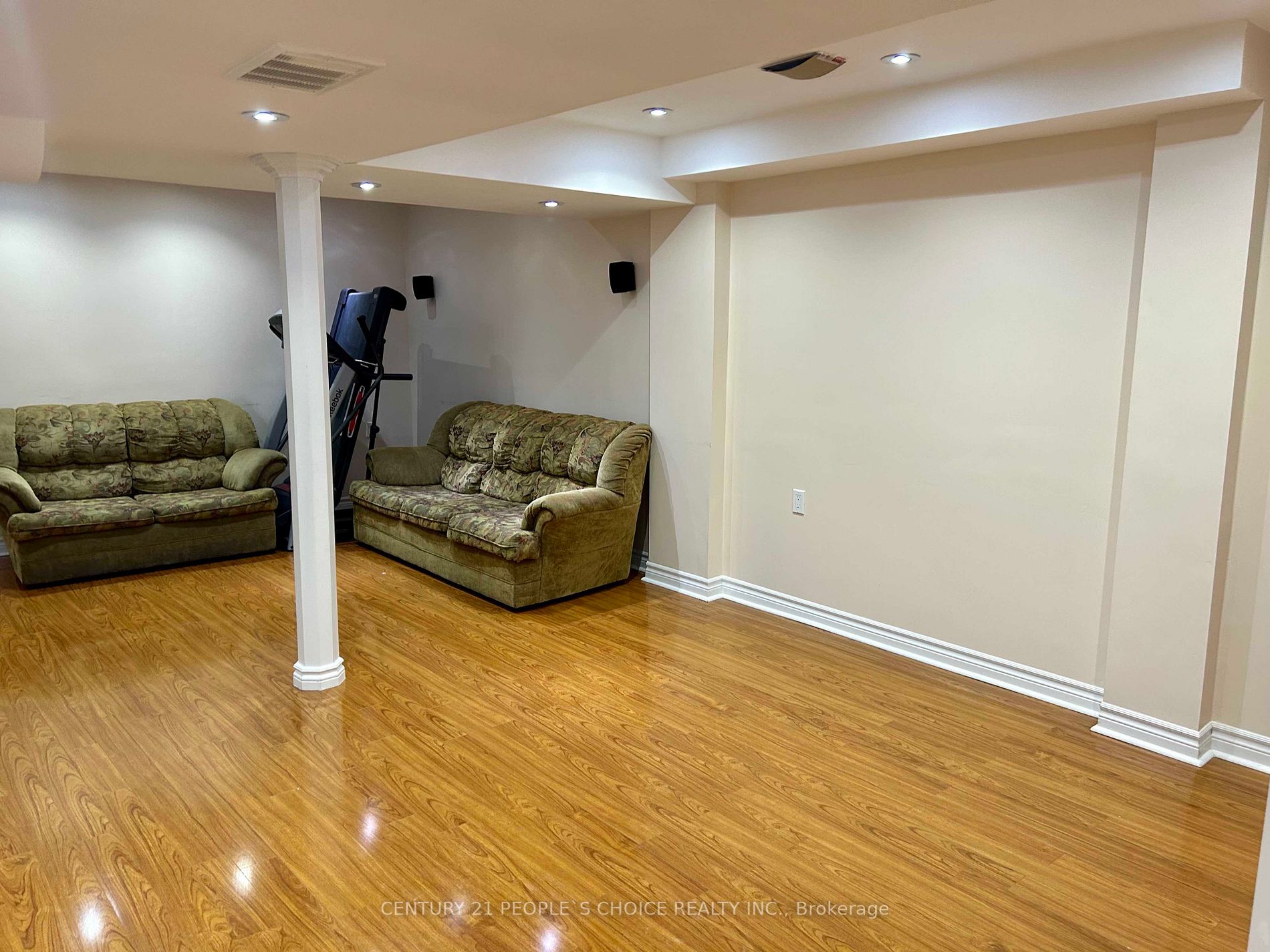 51 Echo Ridge Cres
