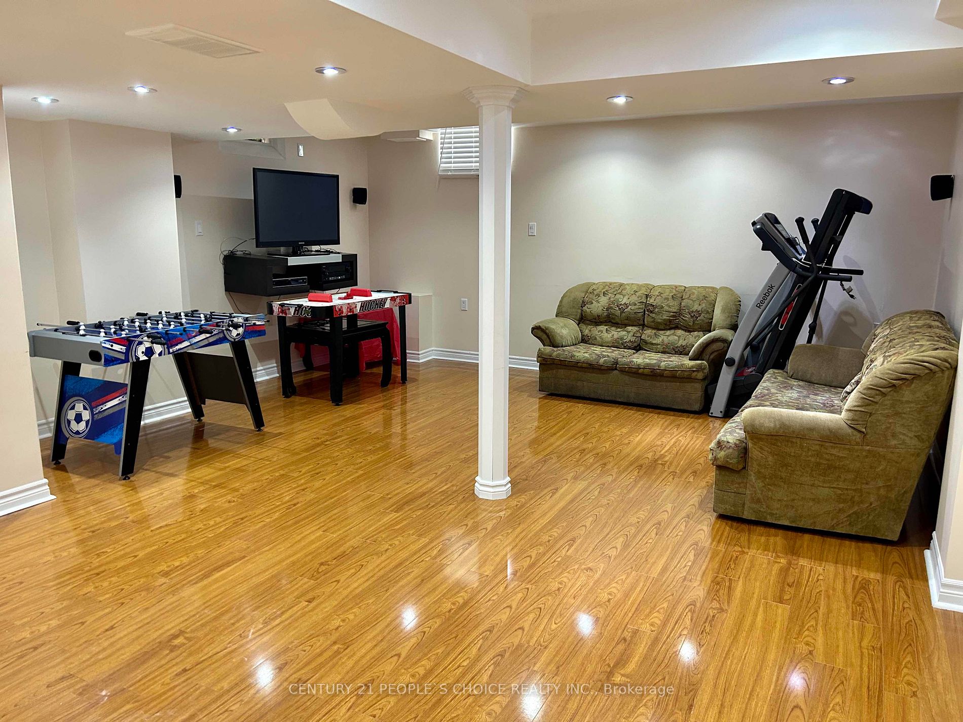 51 Echo Ridge Cres