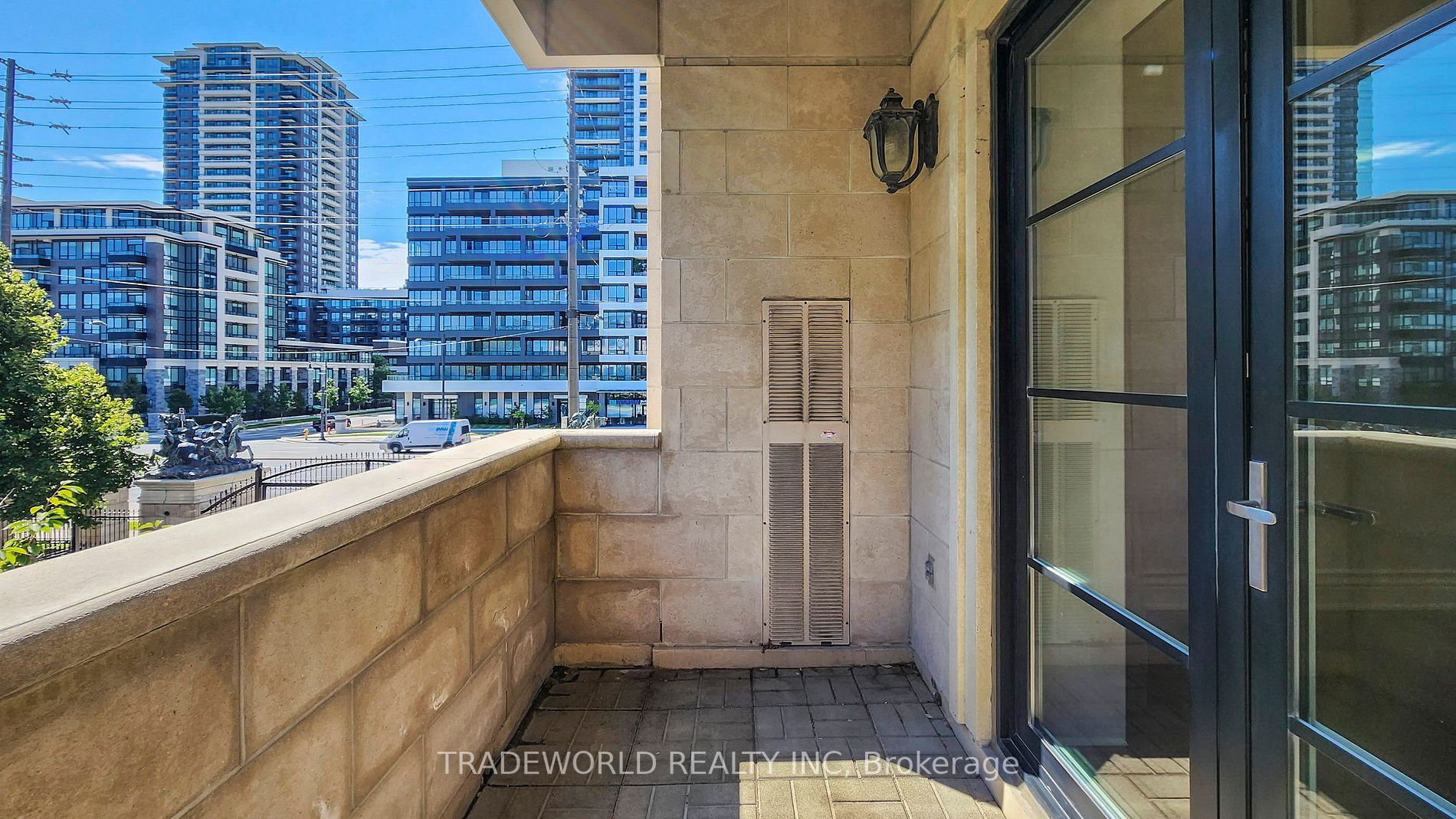 1 Verclaire Gate, #206