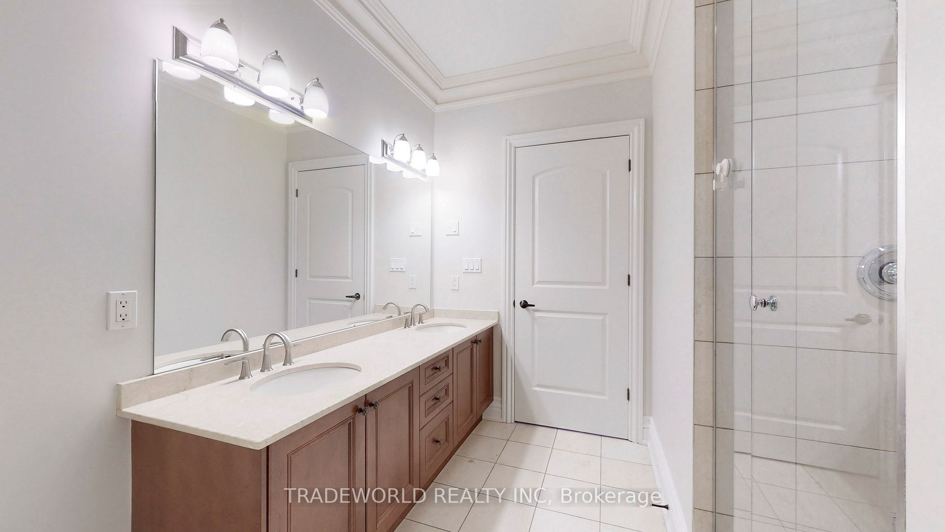 1 Verclaire Gate, #206