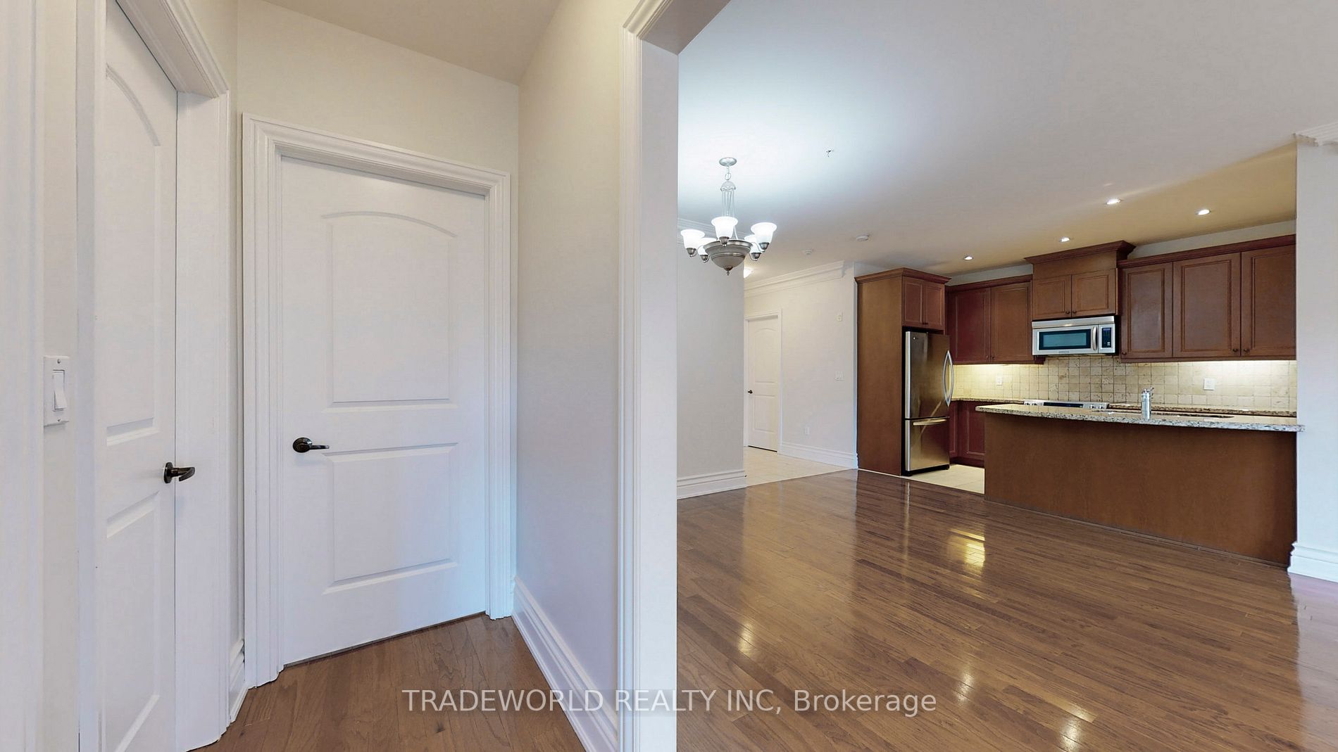 1 Verclaire Gate, #206