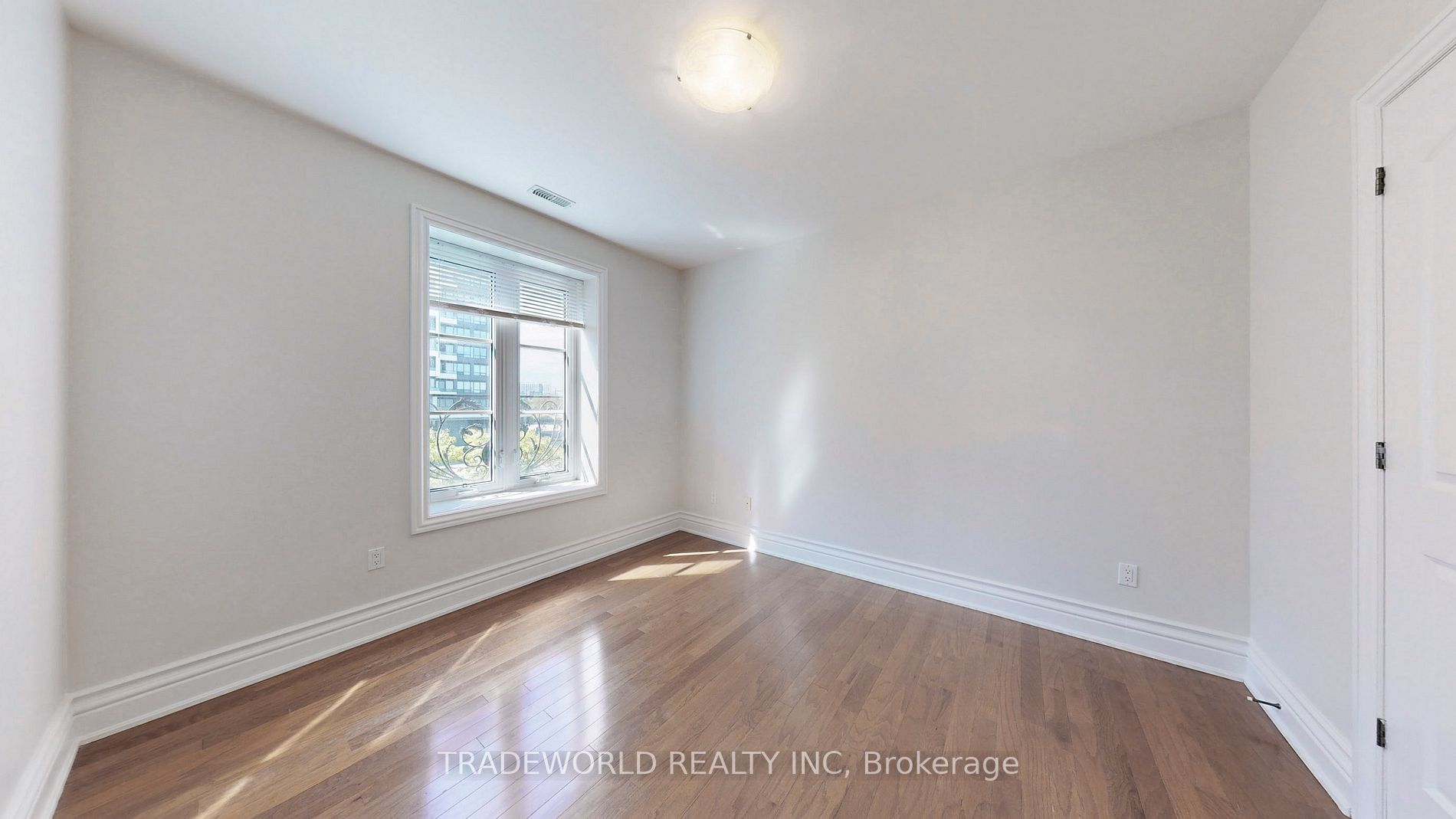 1 Verclaire Gate, #206