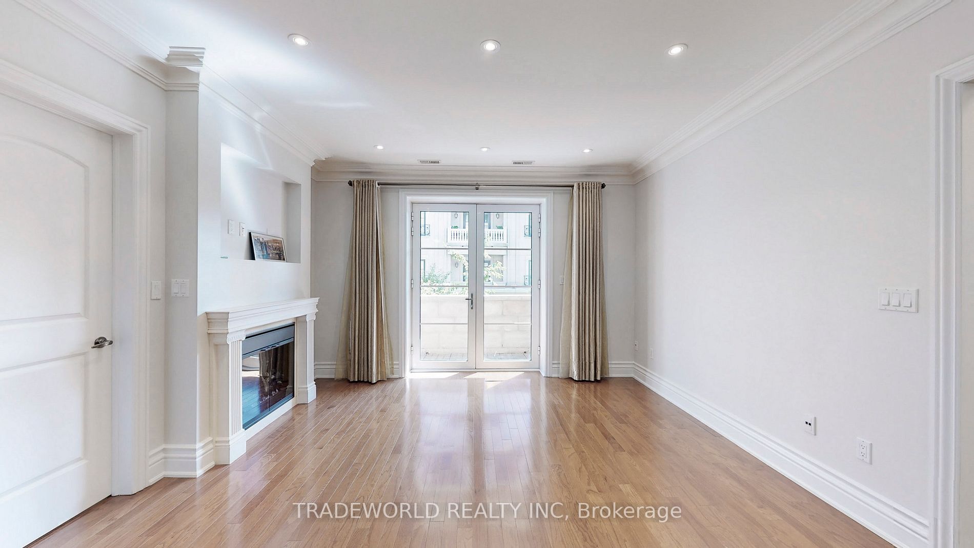 1 Verclaire Gate, #206
