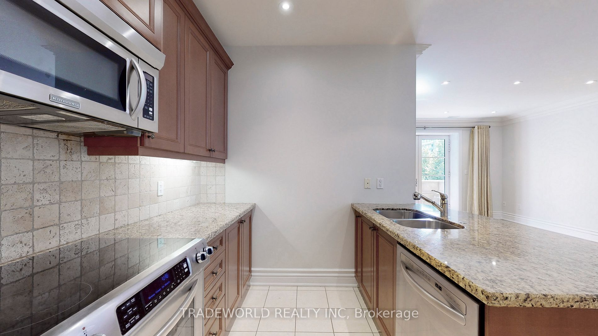 1 Verclaire Gate, #206