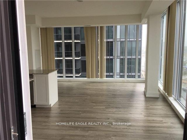 9600 Yonge St, #1011
