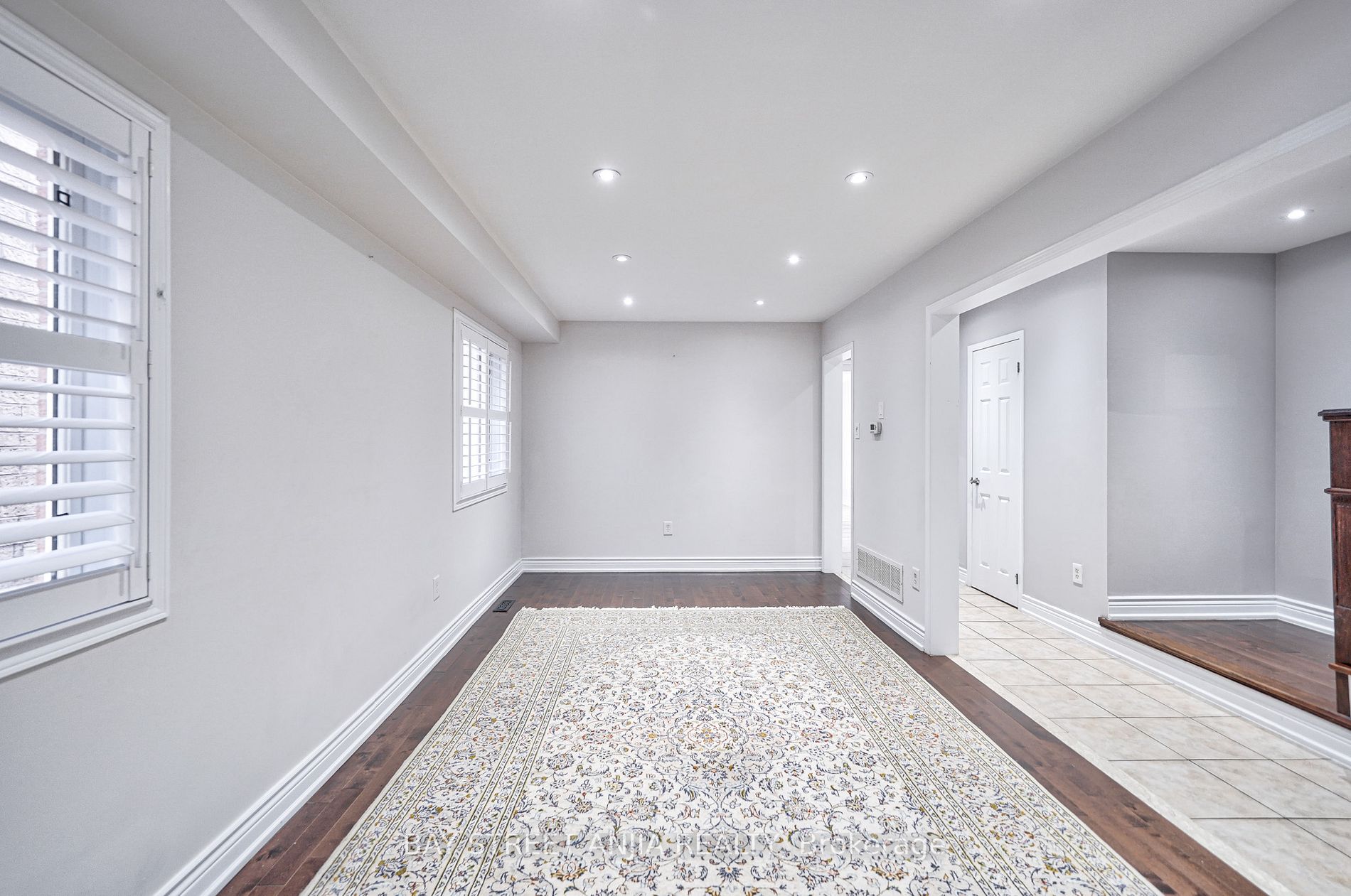 112 Guinevere Road