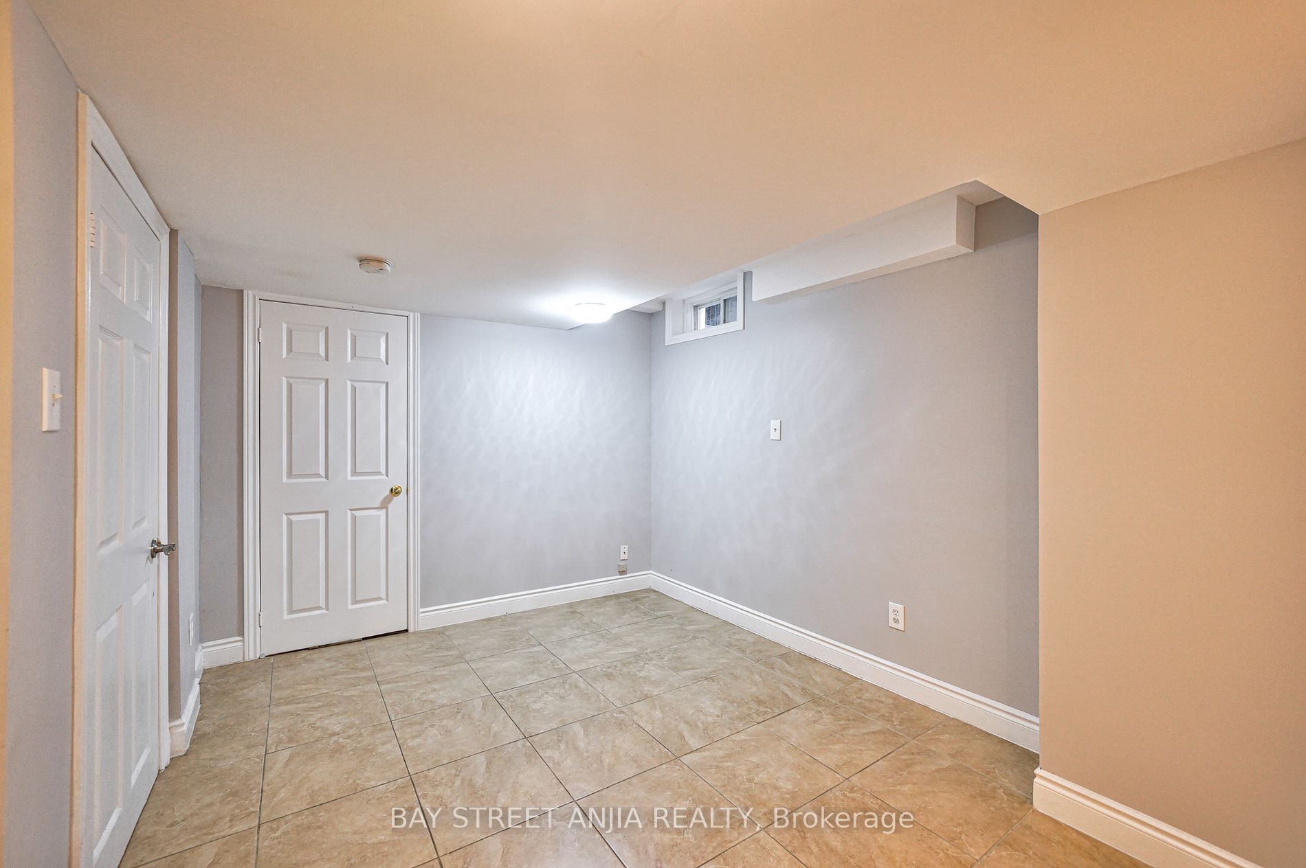 112 Guinevere Road