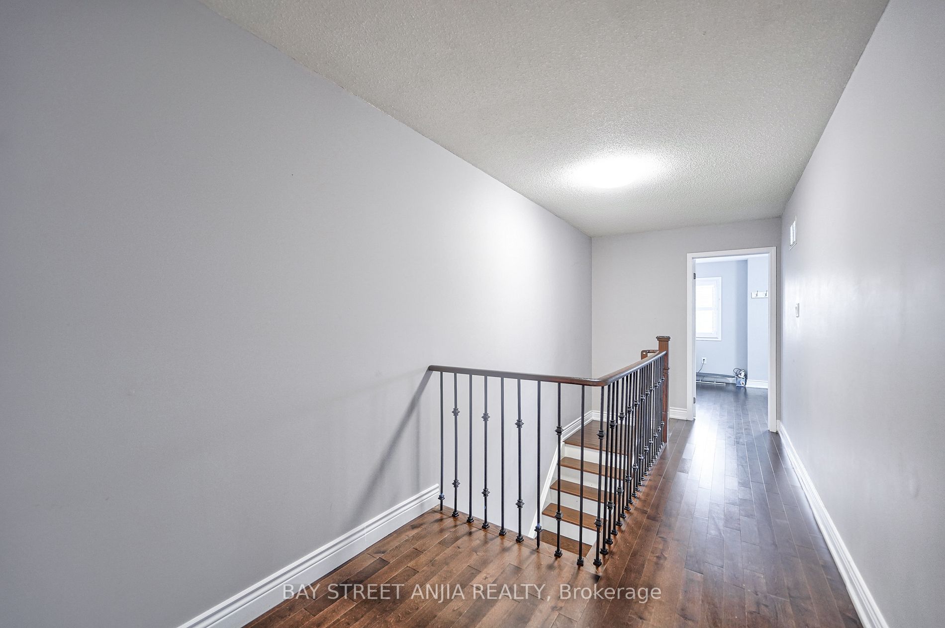 112 Guinevere Road