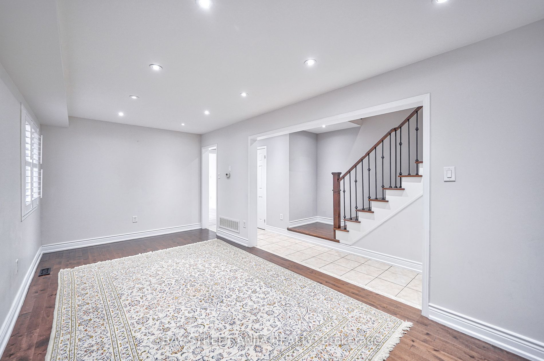 112 Guinevere Road