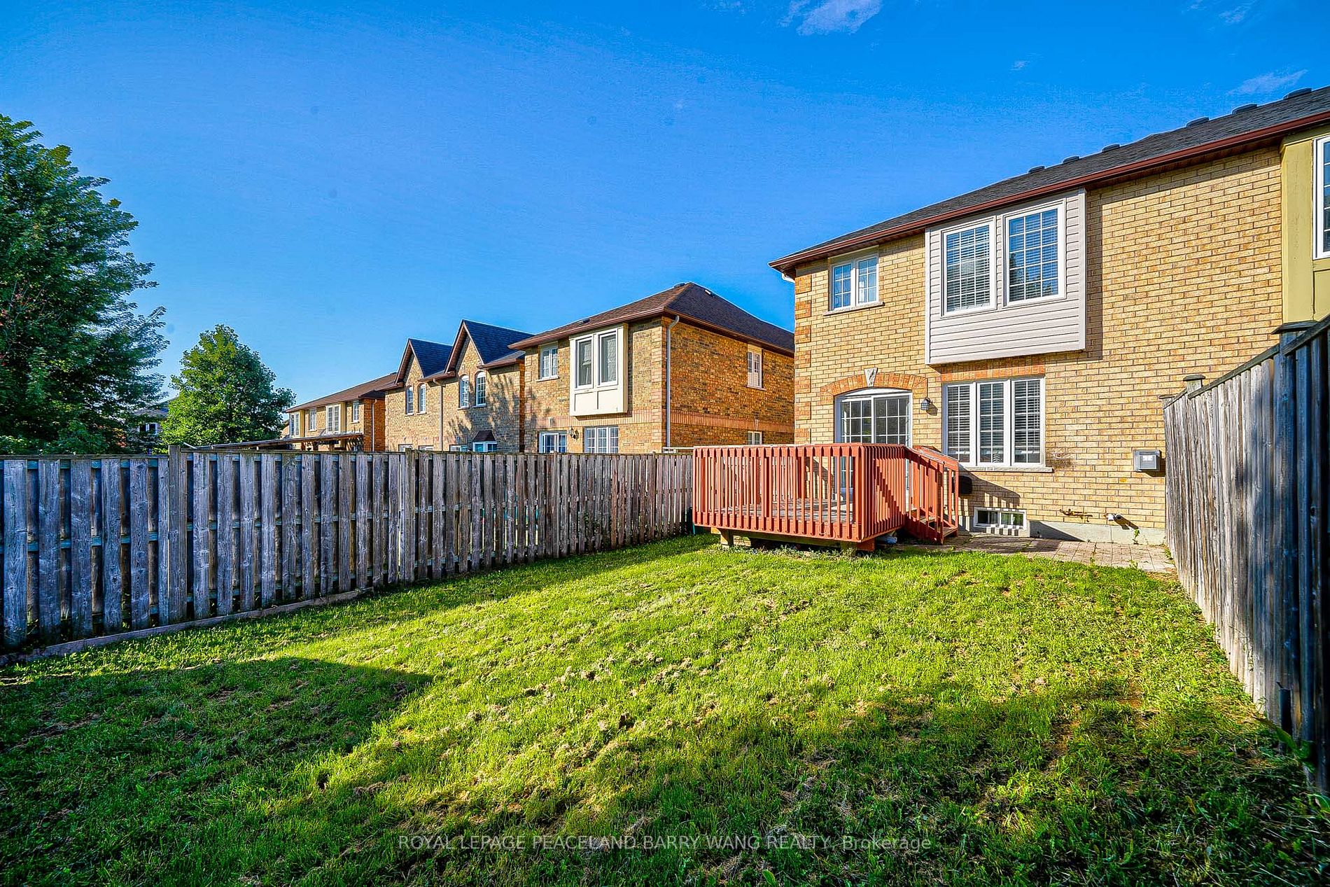 19 Auraglen St