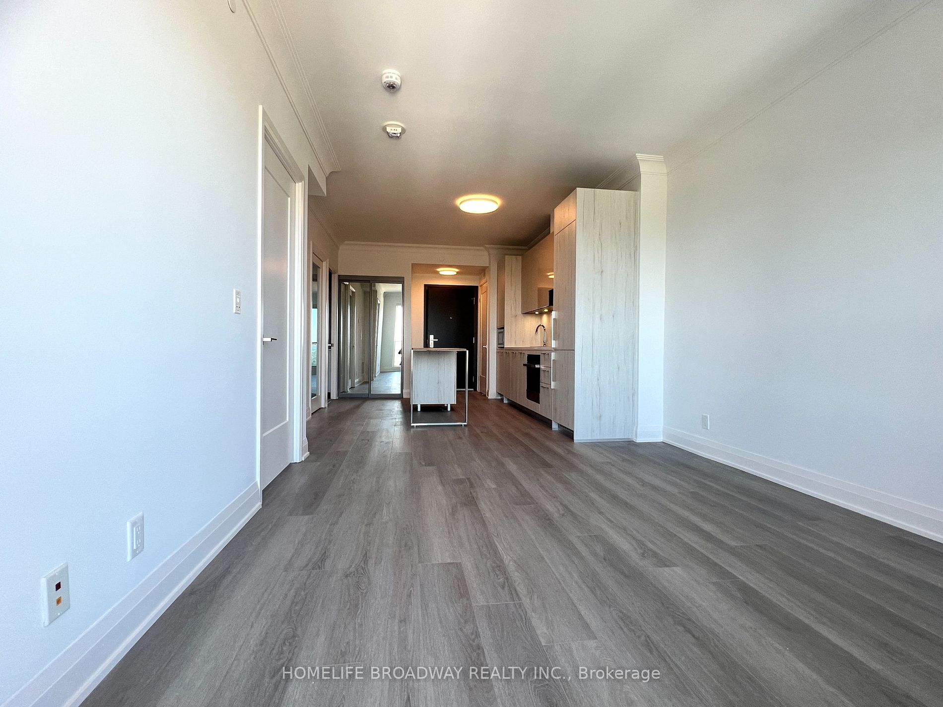 8 Water Walk Dr, #3908