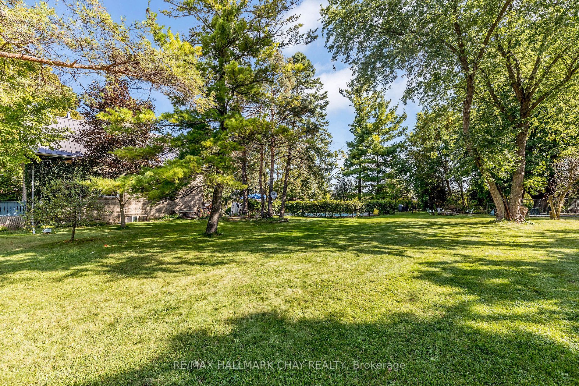 21689 Kennedy Rd
