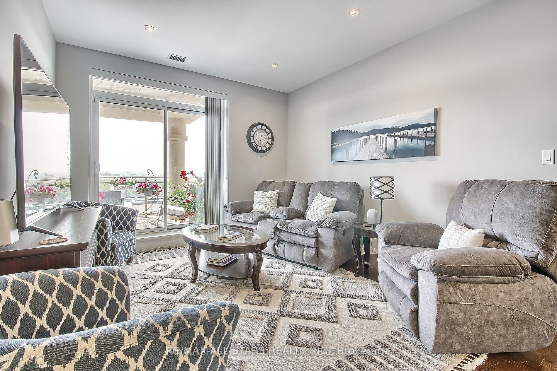 15277 Yonge St S, #609