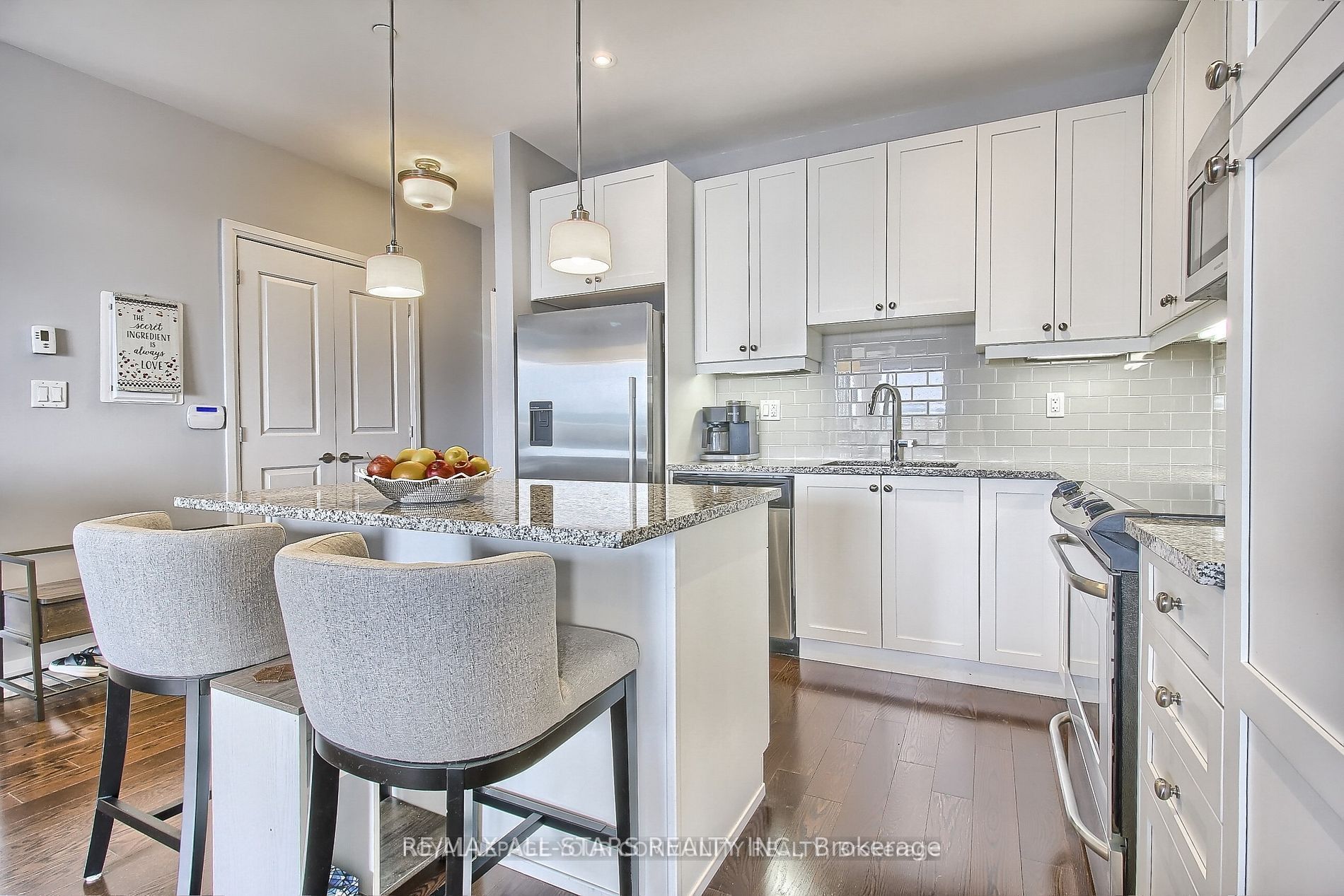 15277 Yonge St S, #609