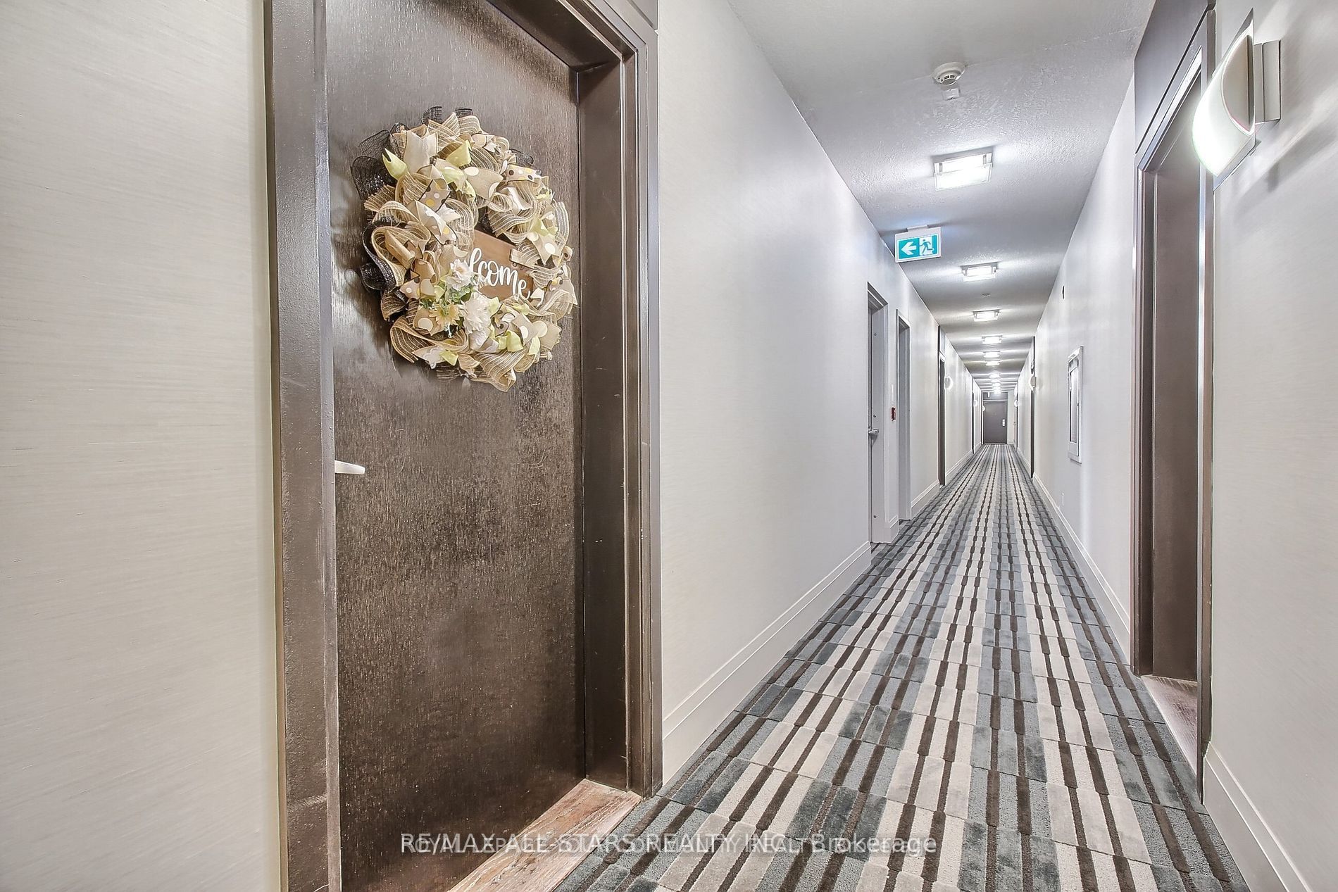 15277 Yonge St S, #609