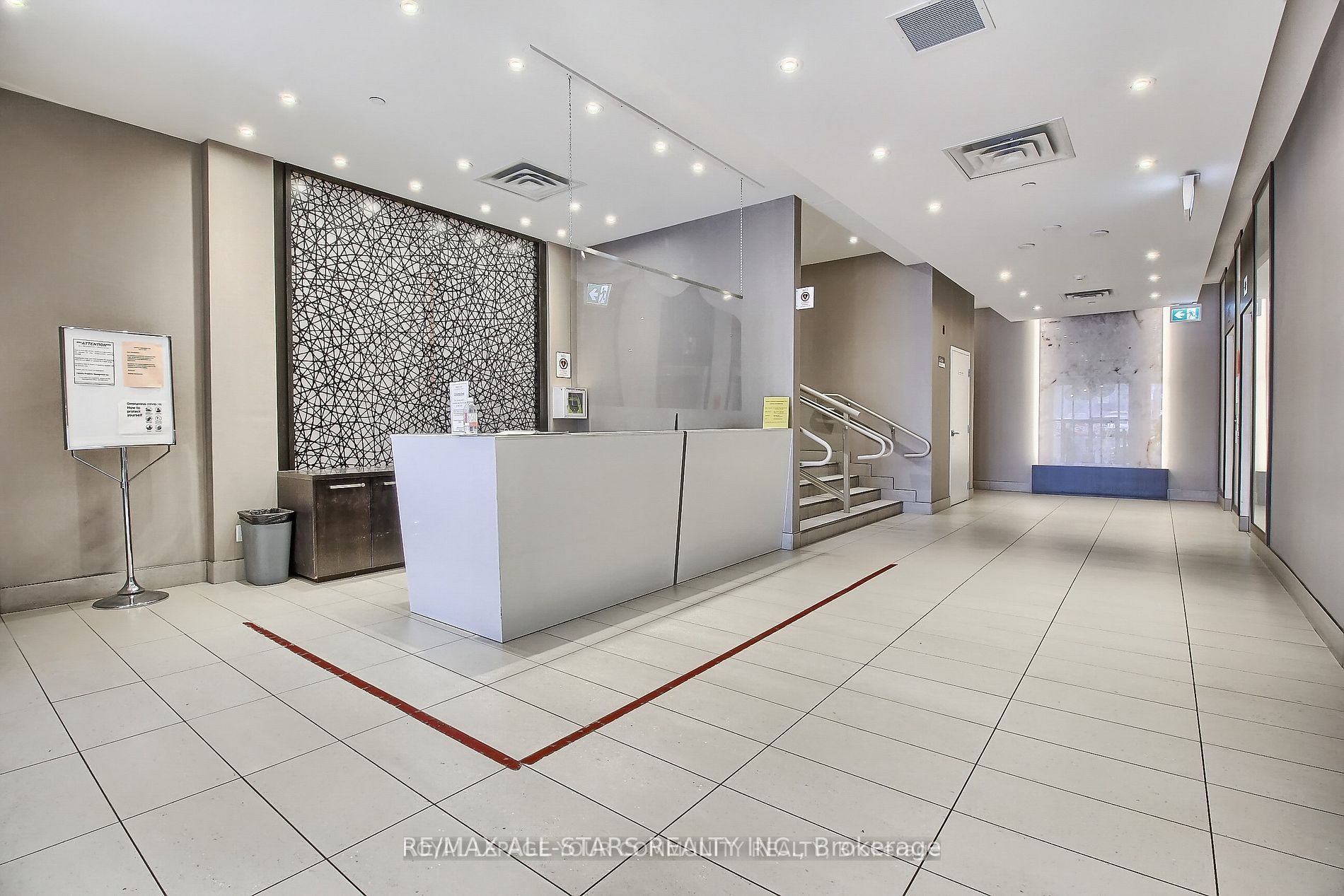 15277 Yonge St S, #609