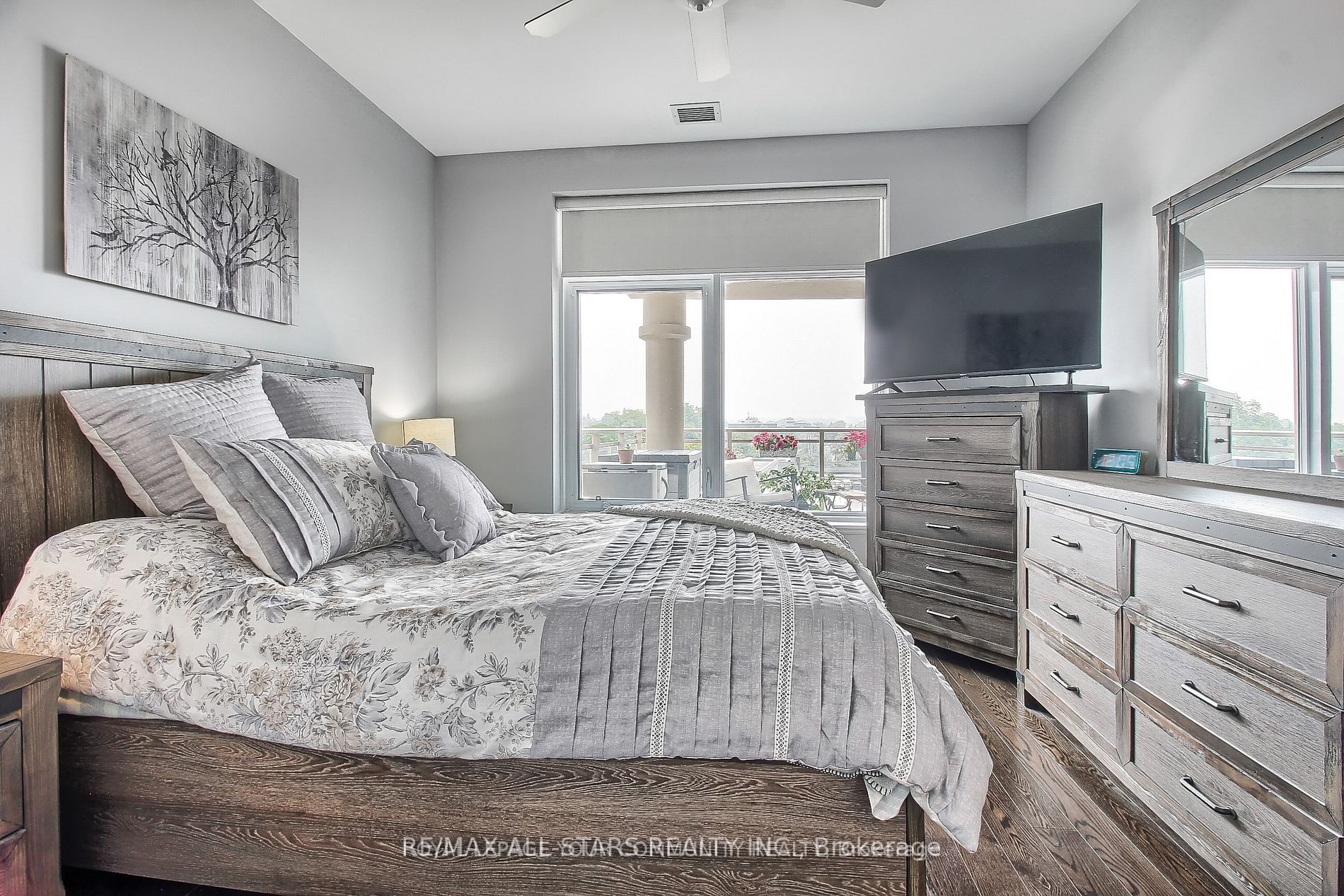 15277 Yonge St S, #609