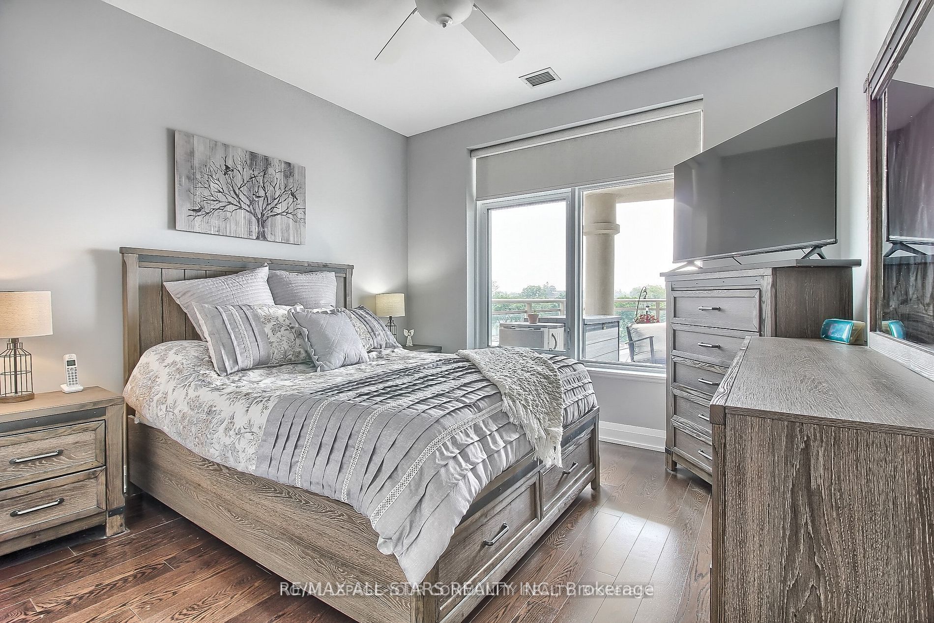 15277 Yonge St S, #609