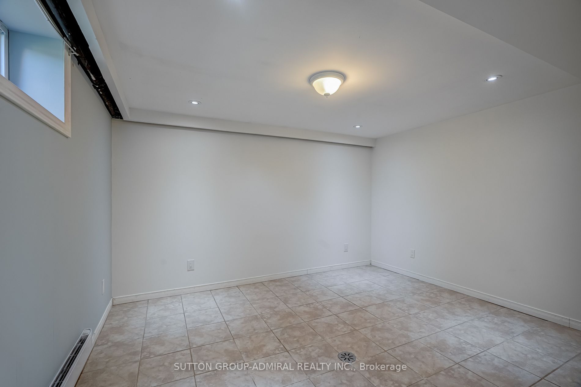 276 Stewart Street