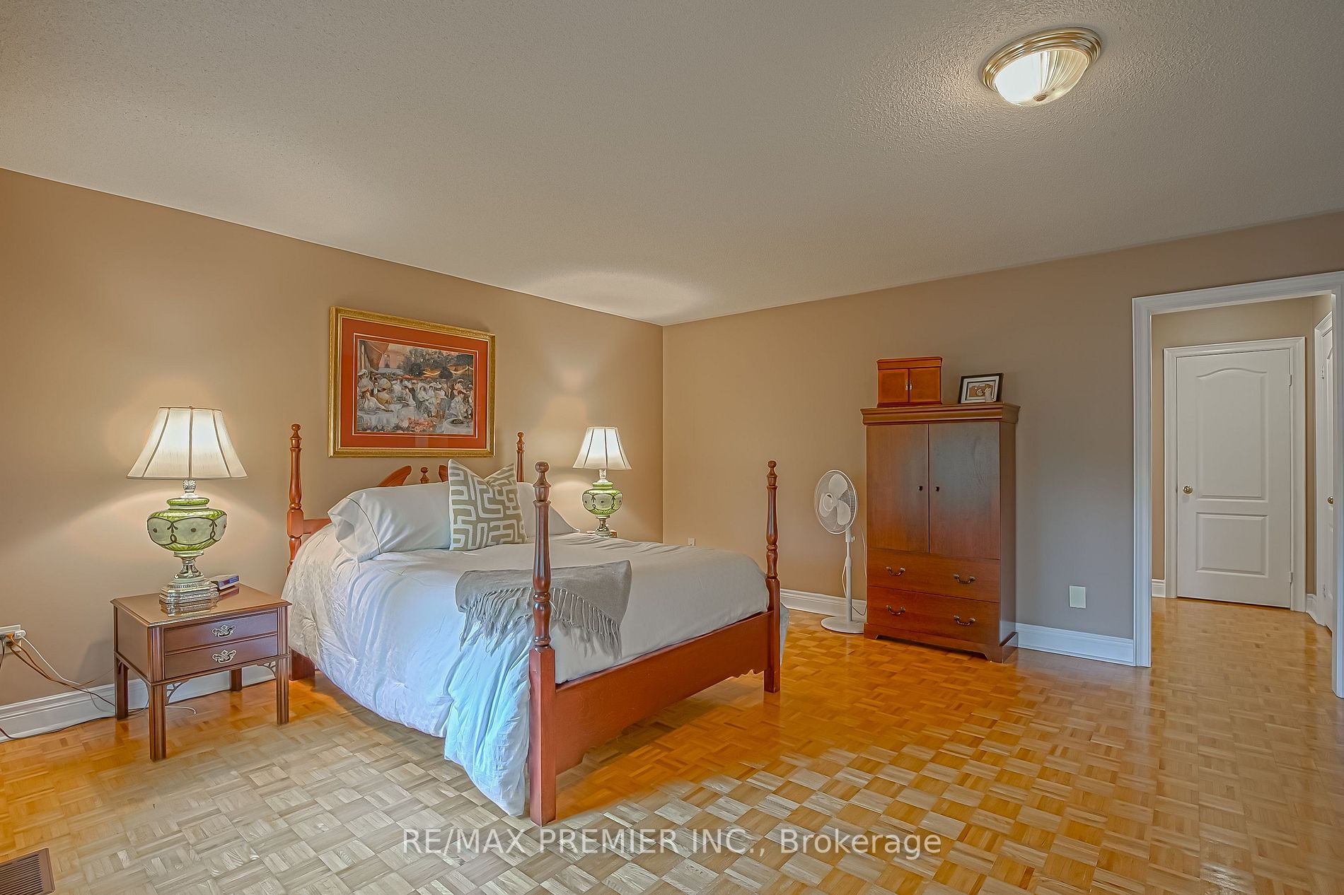 42 Woolacott Rd