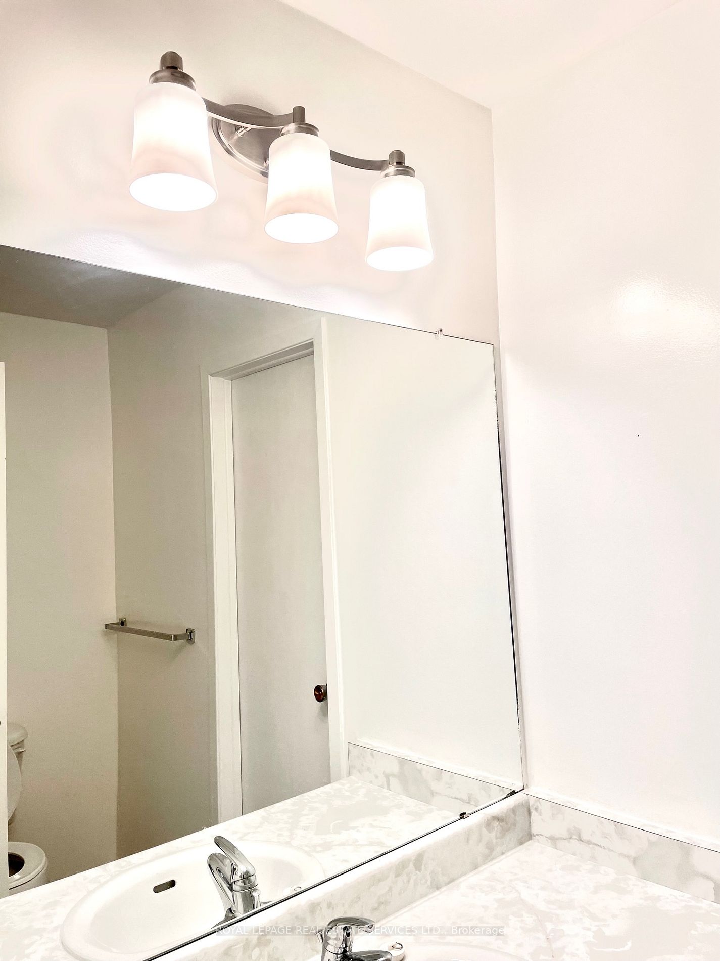 45 Poplar Crescent, #7