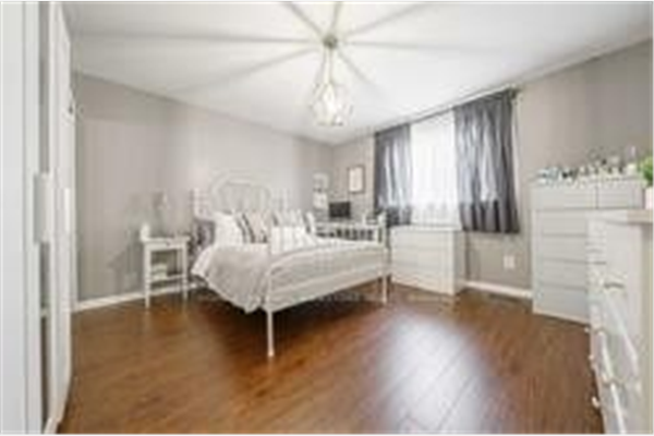 209 Crestwood Rd, Vaughan