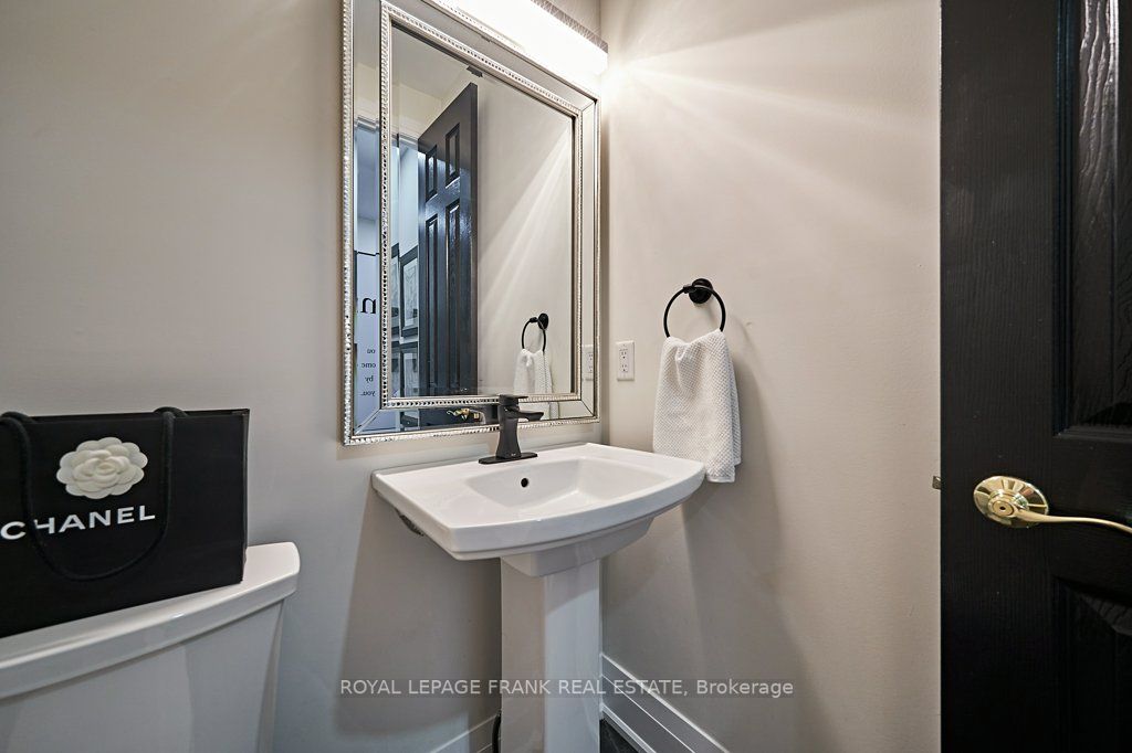 42 Bill Knowles St N, #42