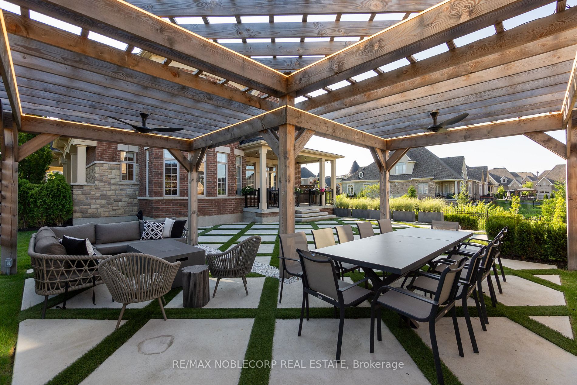 7 Starrett St