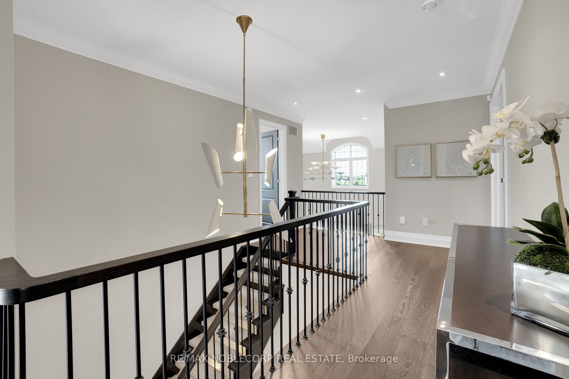 7 Starrett St