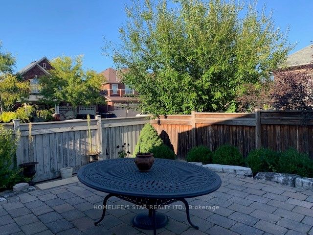 120 Isernia Crescent