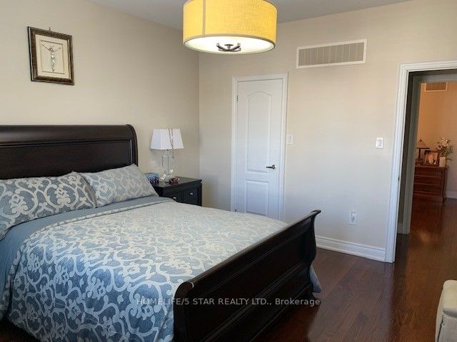 120 Isernia Crescent