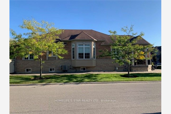 120 Isernia Cres, Vaughan
