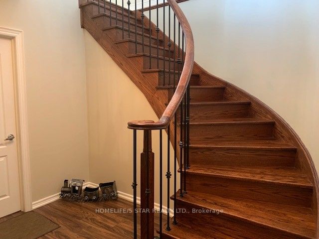 120 Isernia Crescent