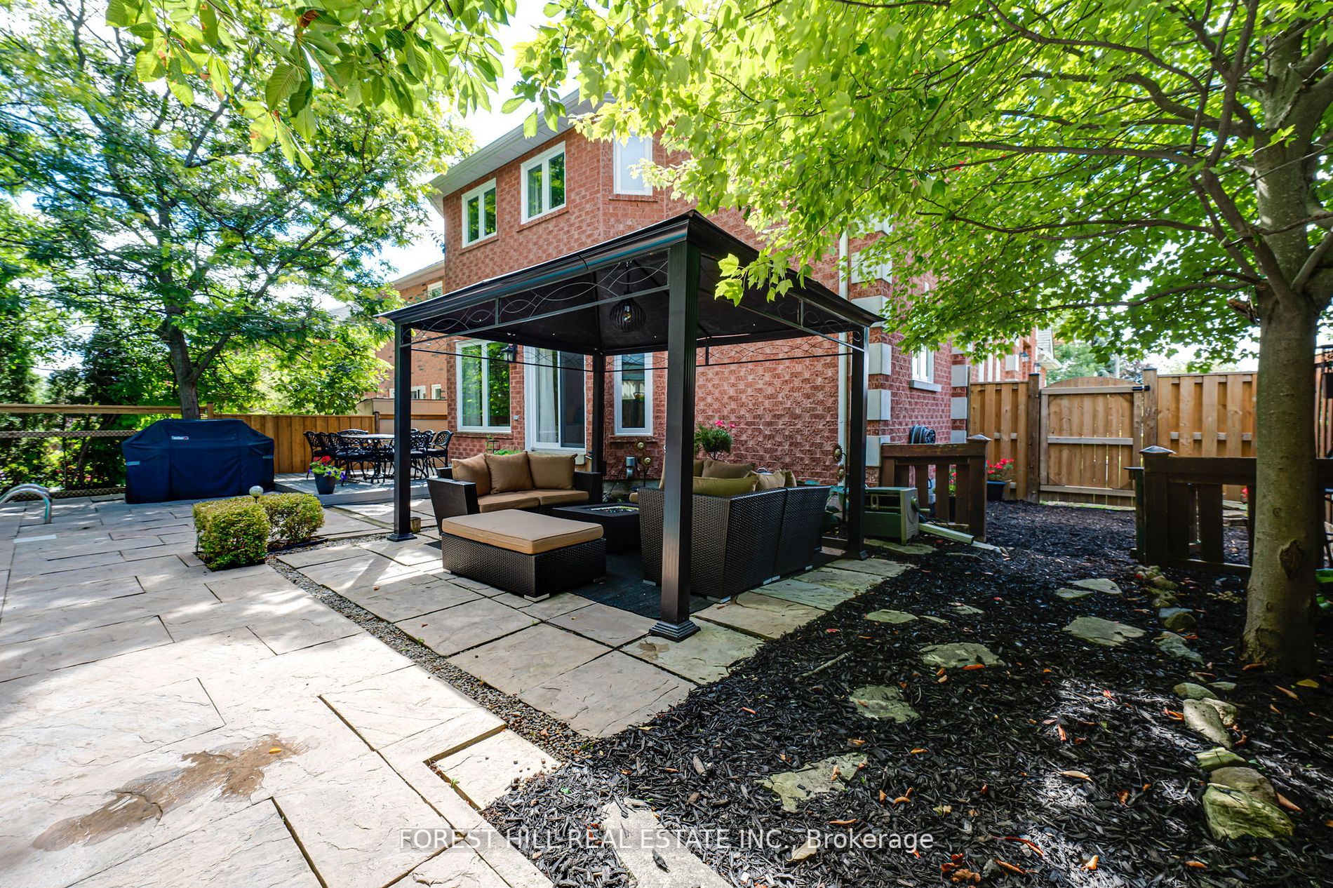 74 Cedar Springs Dr