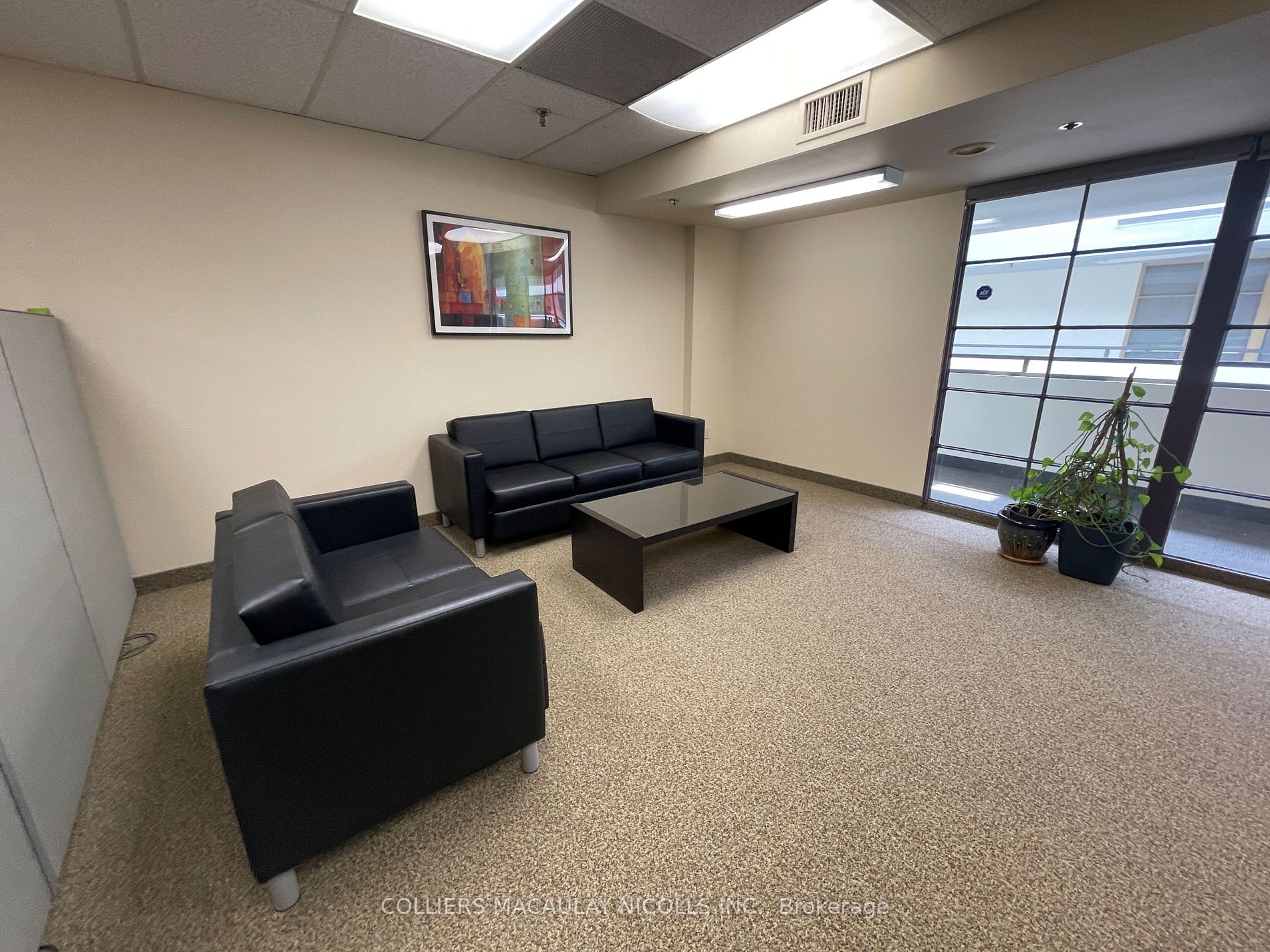 7181 Woodbine Ave, #234